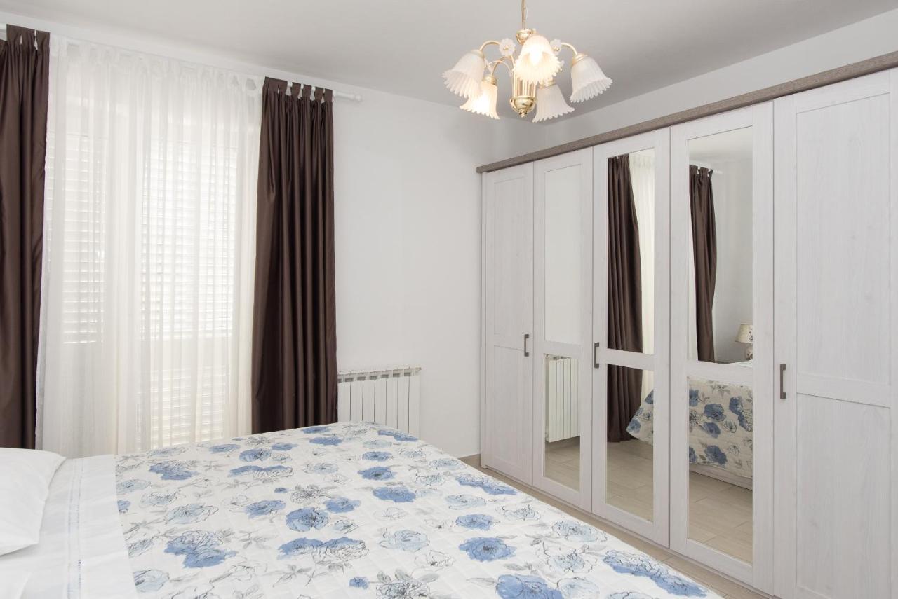 Apartments Lovric Vodice Luaran gambar