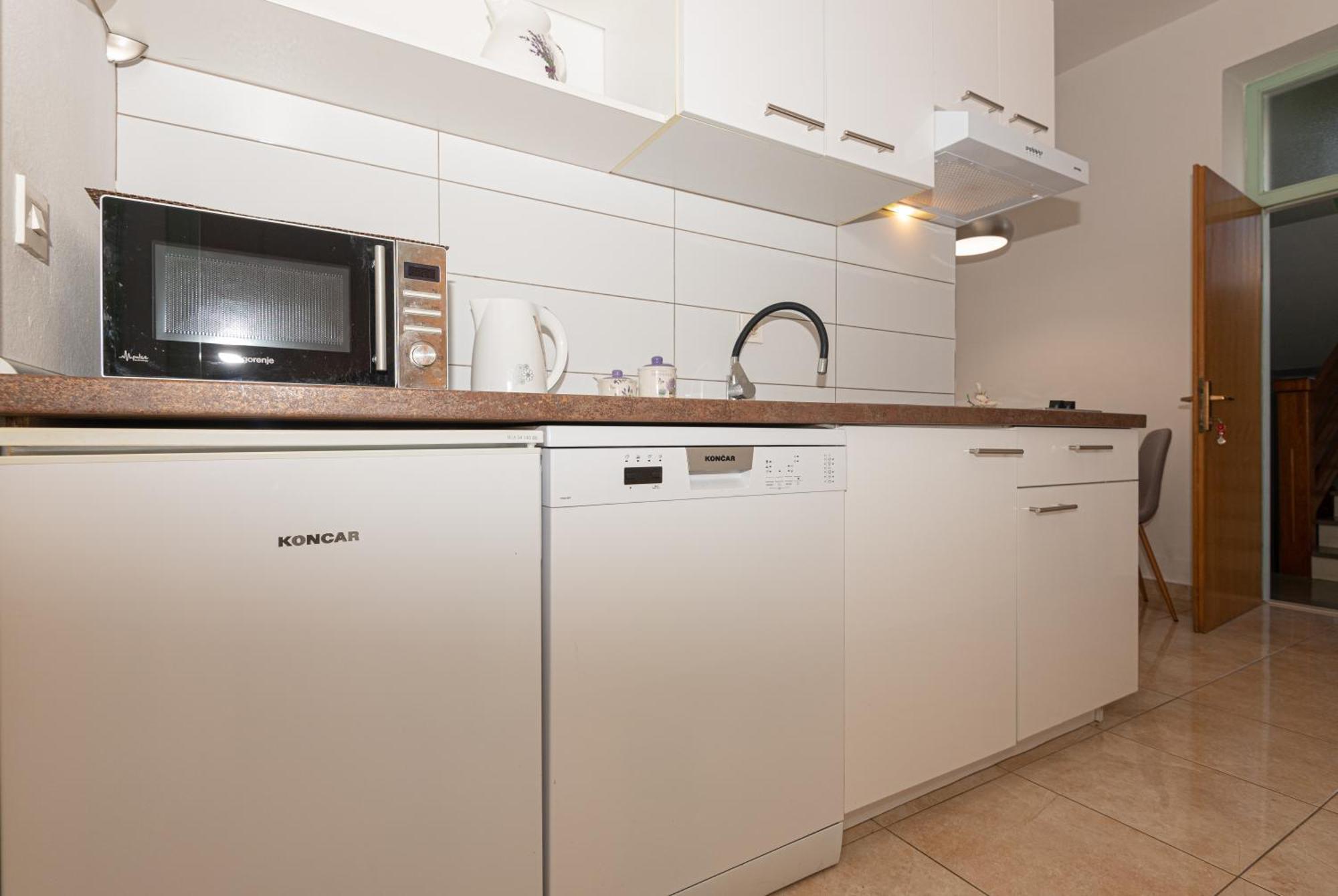 Apartments Lovric Vodice Luaran gambar