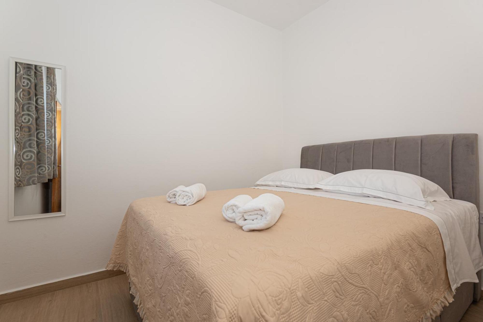 Apartments Lovric Vodice Luaran gambar
